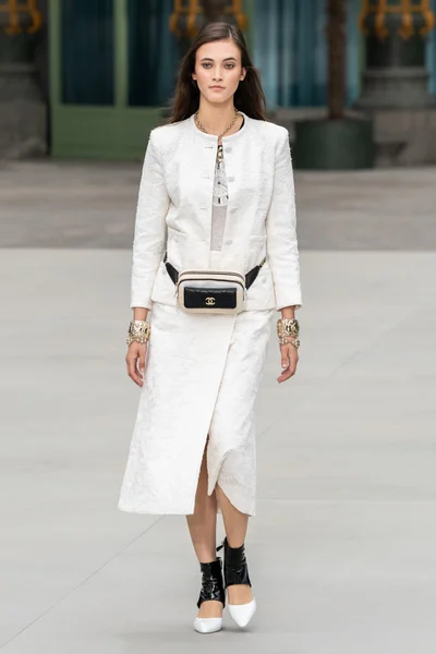 Look 61